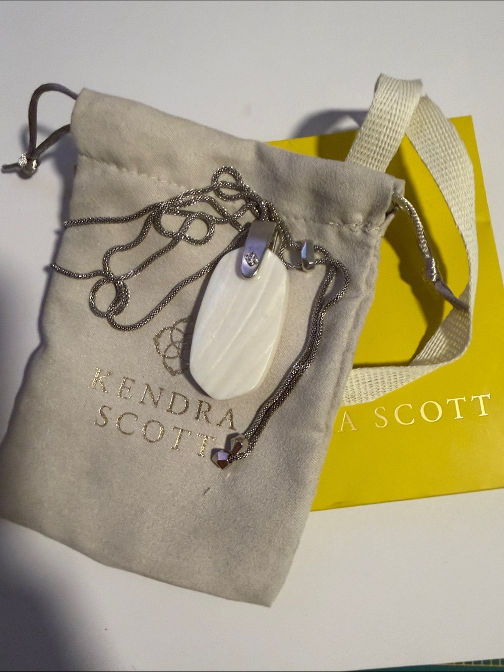 Kendra Scott - White Stone Pendant Necklace with Silver Chain